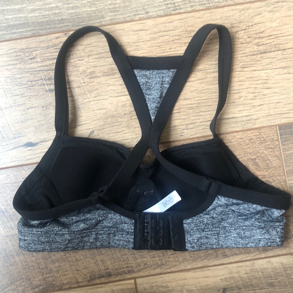 Victoria’s Secret sports bra - Picture 2 of 2